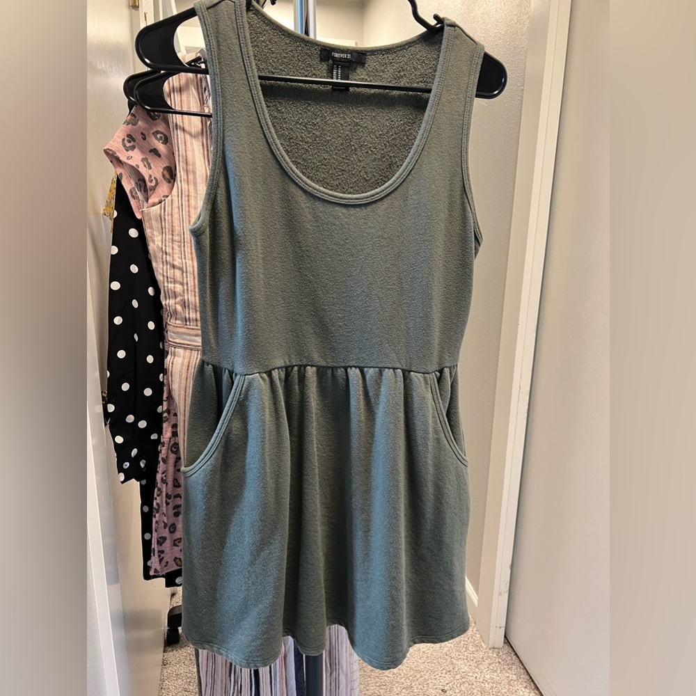 Forever 21 basic green dress